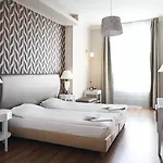 House Octogon Aparthotel 3*