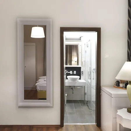 House Octogon Budapest