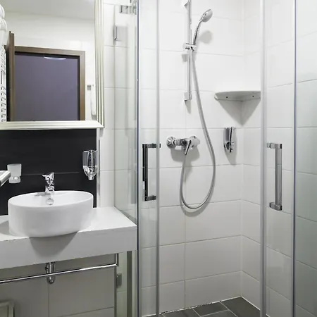 House Octogon 3* Budapest
