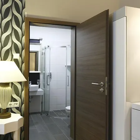 Hotel de apartamente House Octogon 3*