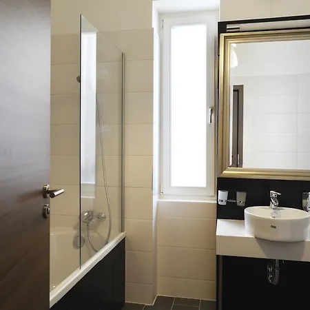 House Octogon Aparthotel 3*